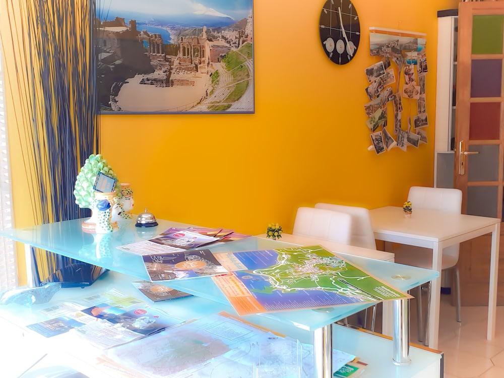 Bed And Breakfast Rosangela Taormina Bagian luar foto