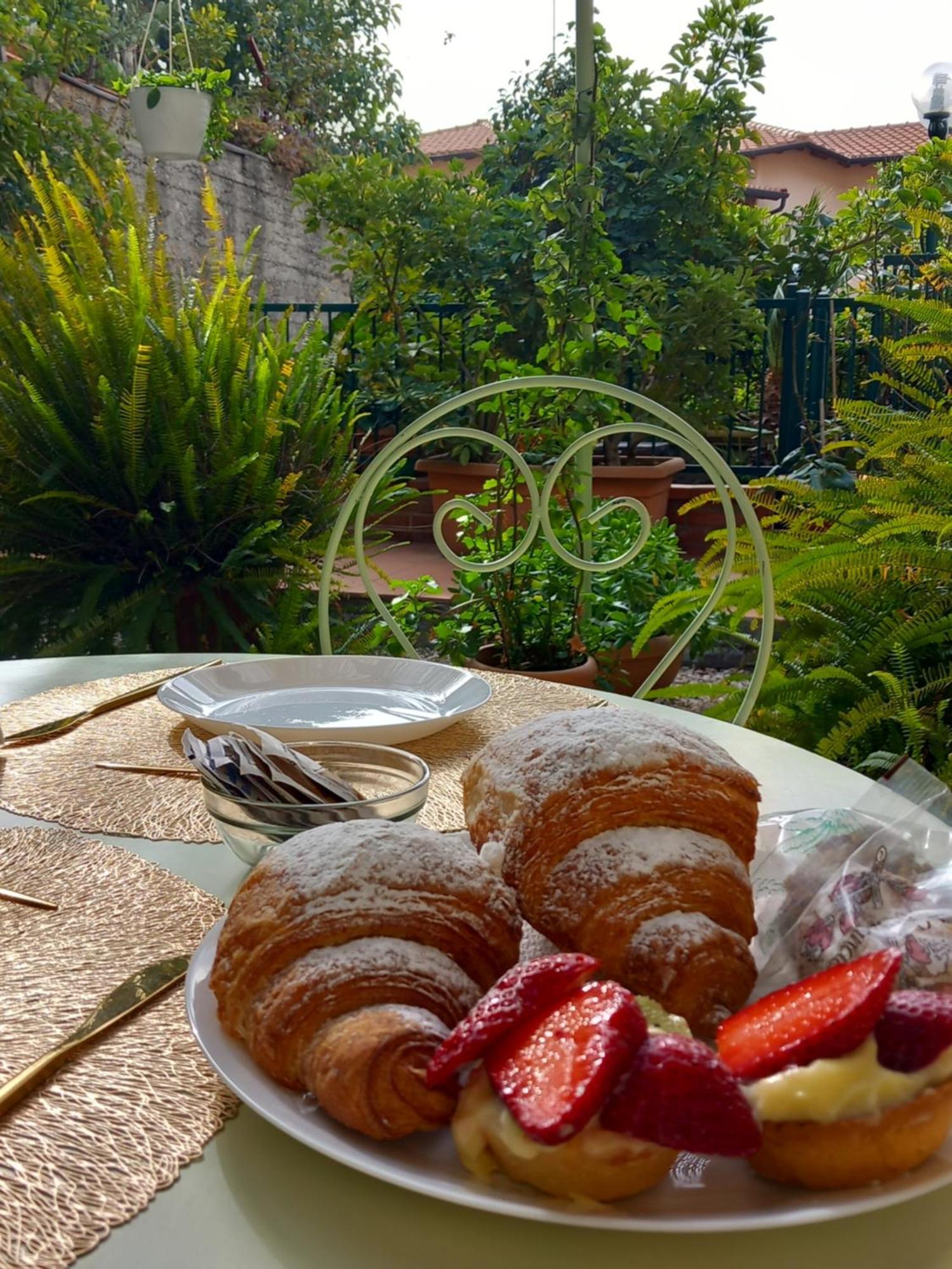 Bed And Breakfast Rosangela Taormina Bagian luar foto