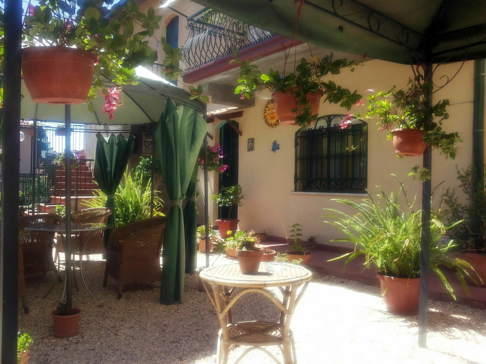 Bed And Breakfast Rosangela Taormina Bagian luar foto