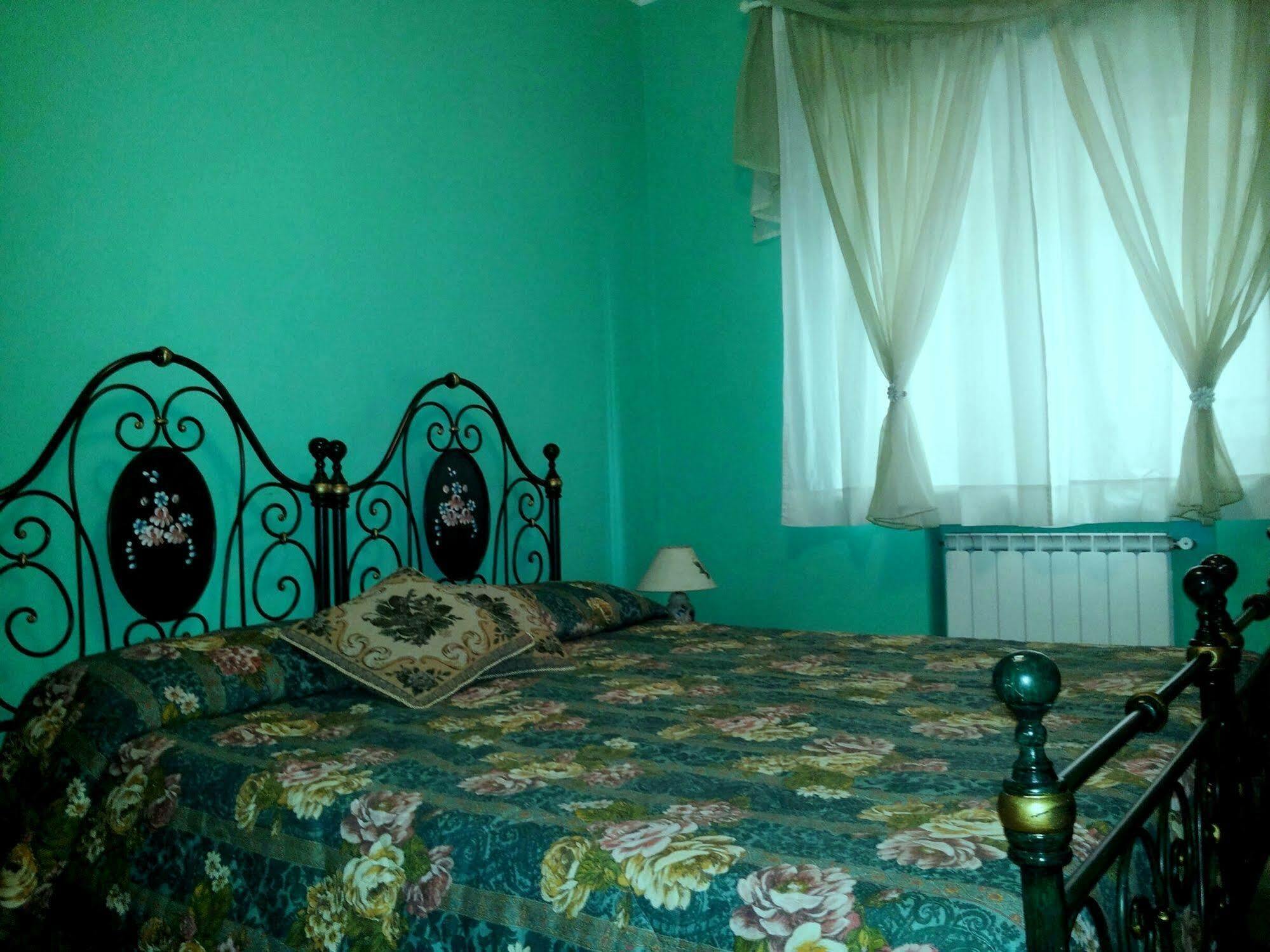 Bed And Breakfast Rosangela Taormina Bagian luar foto